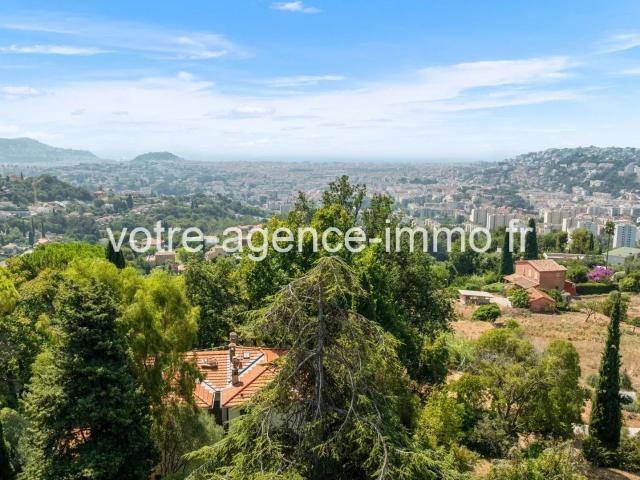 Maison 5 pièces 151 m²