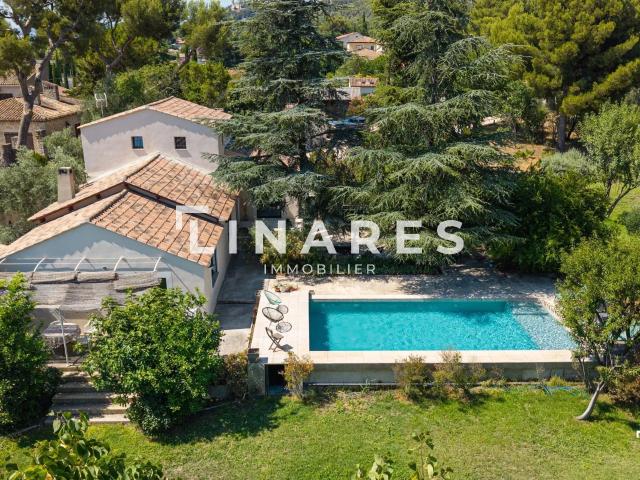 Maison 5 pièces 151 m²