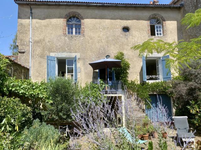 Maison 5 pièces 151 m²
