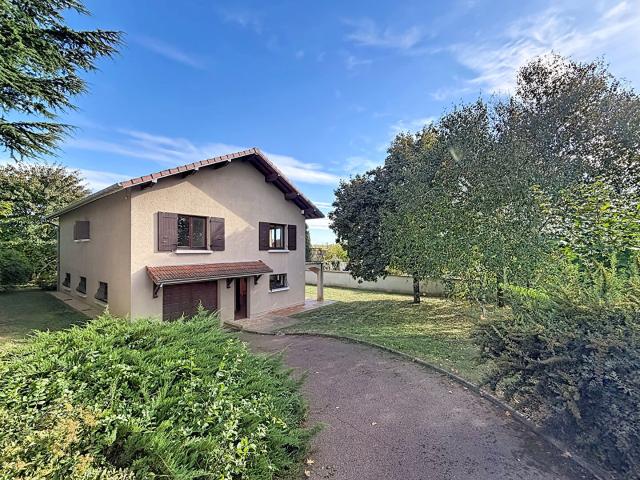 Maison 5 pièces 151 m²