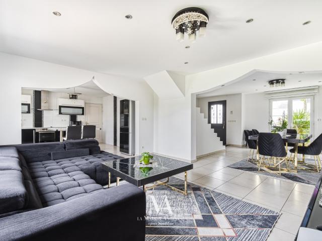 Maison 5 pièces 151 m²