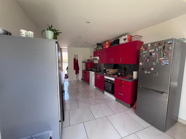 Maison 5 pièces, 152 m² à louer à Lescar 64230