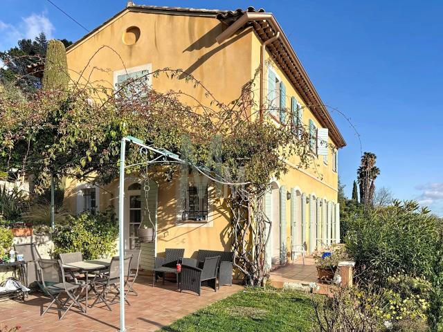 Maison 5 pièces 153 m²