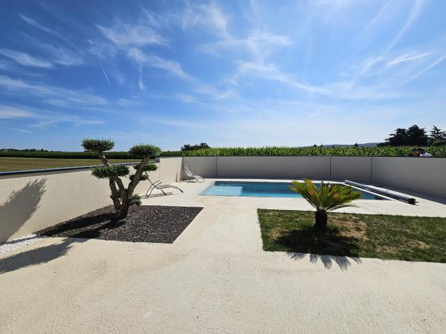 Maison 5 pièces 153 m²