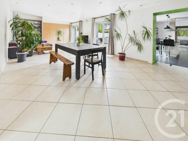 Maison 5 pièces 153 m²