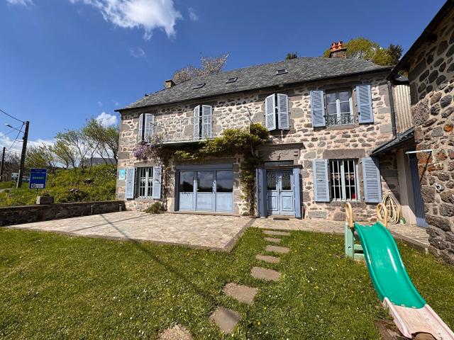 Maison 5 pièces 15 m²