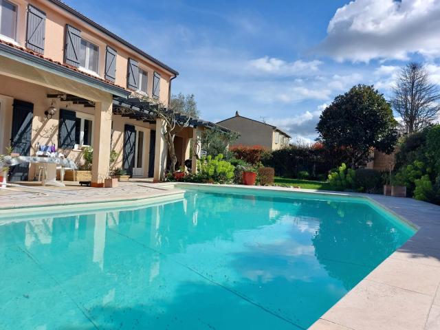 Maison 5 pièces 164 m²