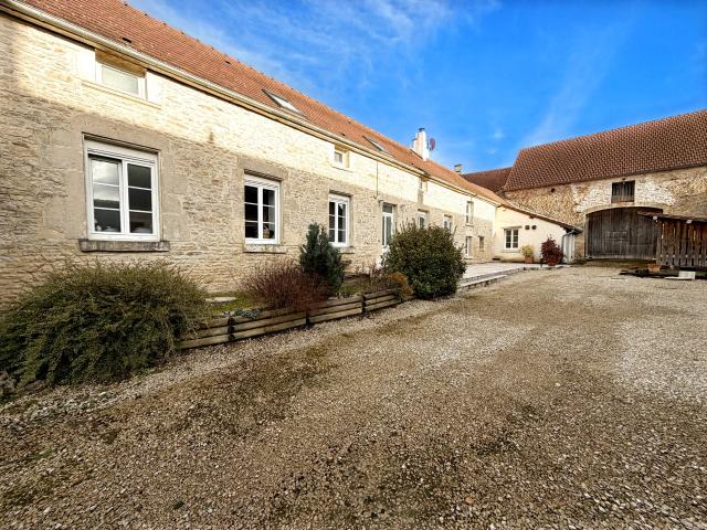 Maison 5 pièces 164 m²
