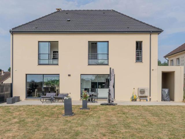 Maison 5 pièces 164 m²