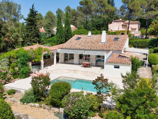 Maison 5 pièces 165 m²