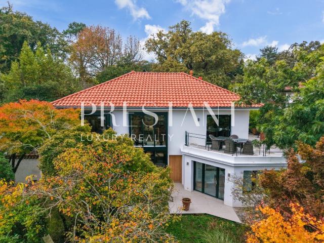 Maison 5 pièces 165 m²