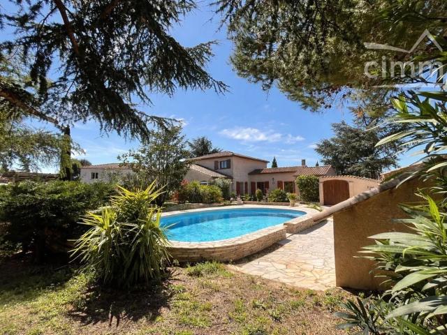 Maison 5 pièces 165 m²
