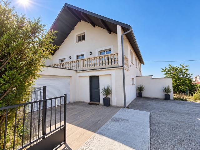 Maison 5 pièces 165 m²