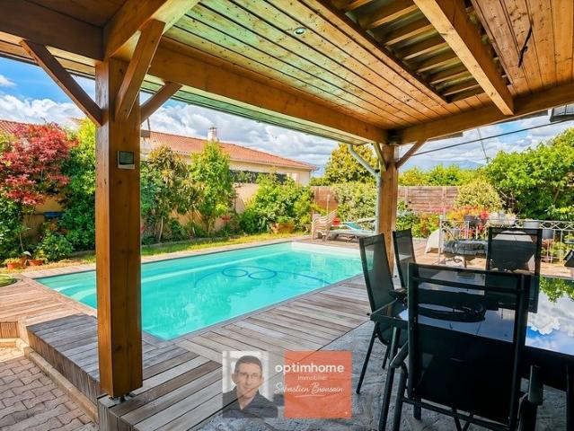 Maison 5 pièces 165 m²