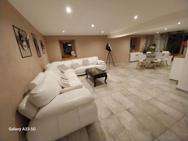 Maison 5 pièces 165 m²