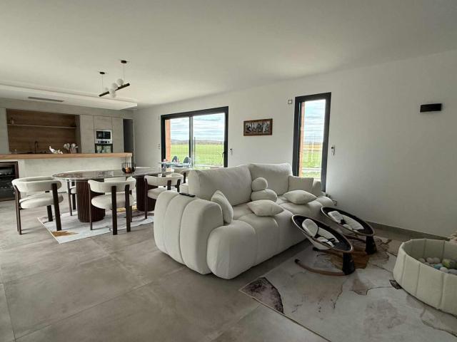 Maison 5 pièces 165 m²