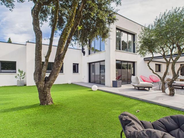 Maison 5 pièces 165 m²