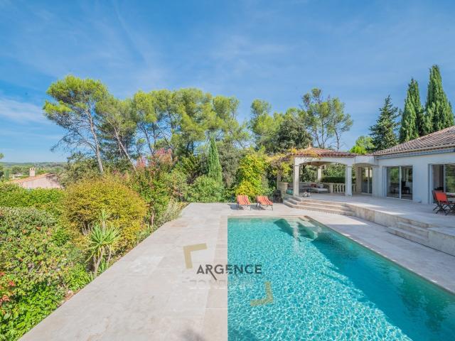 Maison 5 pièces 165 m²