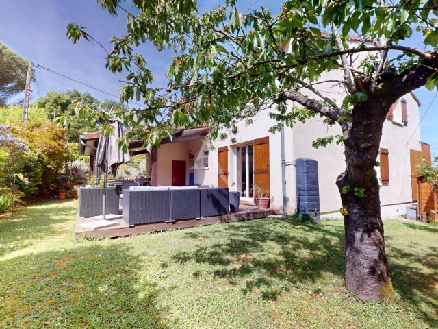Maison 5 pièces, 165 m² à louer à Montaigut sur Save 31530