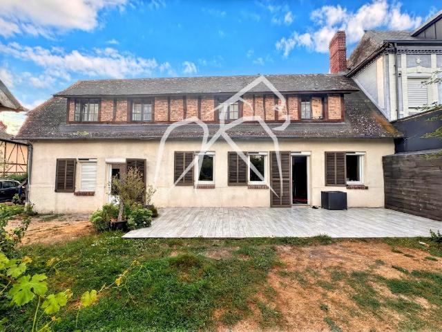 Maison 5 pièces 166 m²