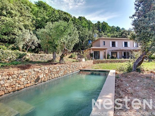 Maison 5 pièces 166 m²