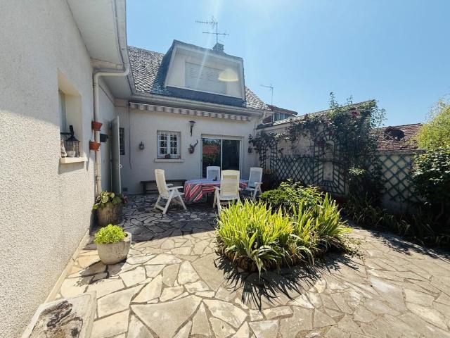 Maison 5 pièces 166 m²