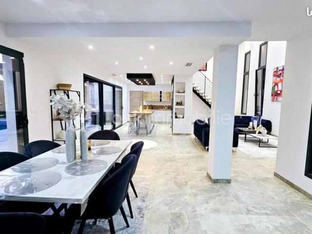 Maison 5 pièces 166 m²