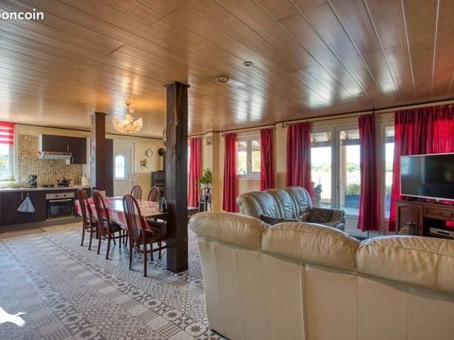 Maison 5 pièces 167 m²