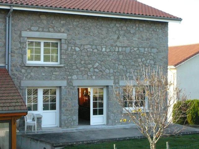 Maison 5 pièces, 167 m² à louer à Jonzieux 42660