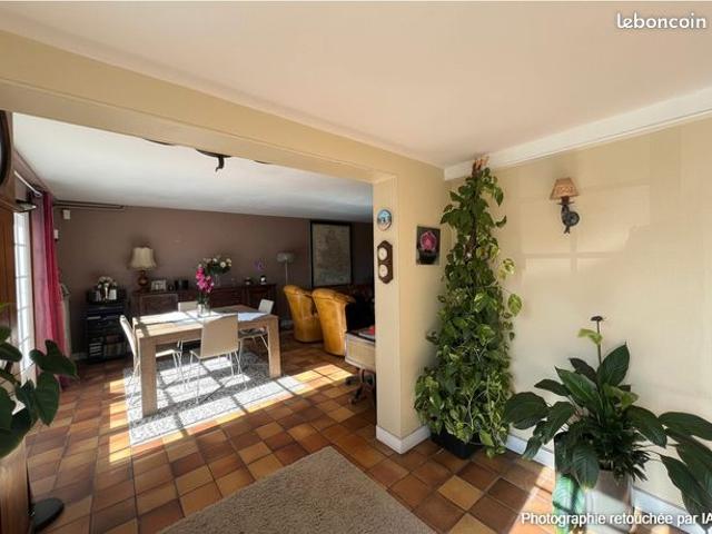 Maison 5 pièces 168 m²