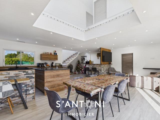 Maison 5 pièces 168 m²