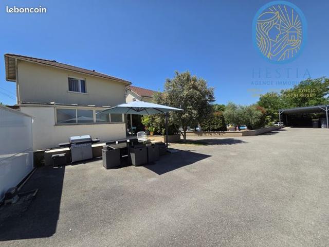 Maison 5 pièces 168 m²