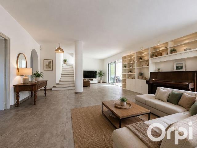 Maison 5 pièces 168 m²