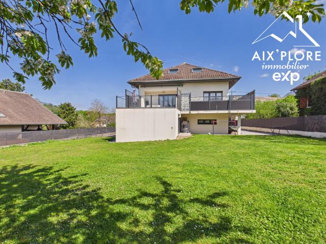 Maison 5 pièces 220 m²