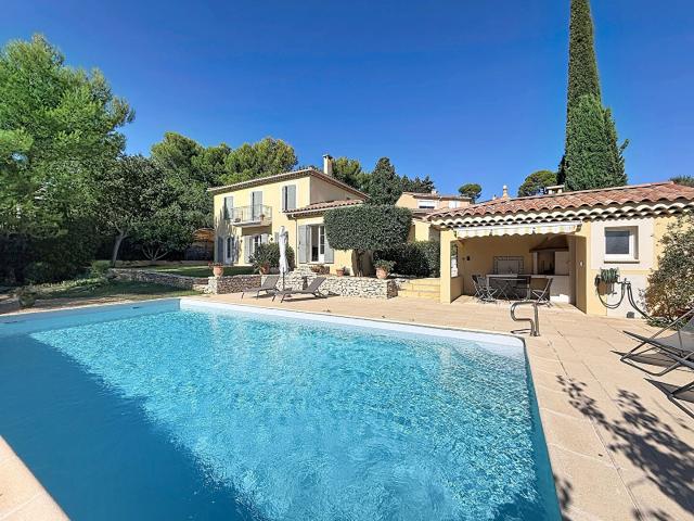 Maison 5 pièces 160 m²