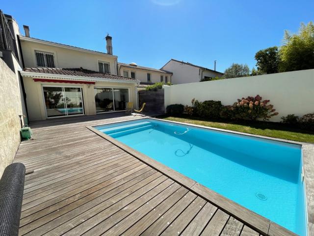 Maison 5 pièces 160 m²