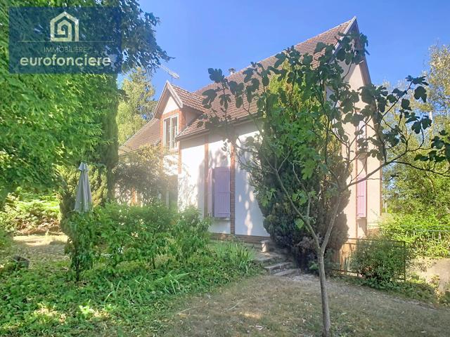 Maison 5 pièces 160 m²