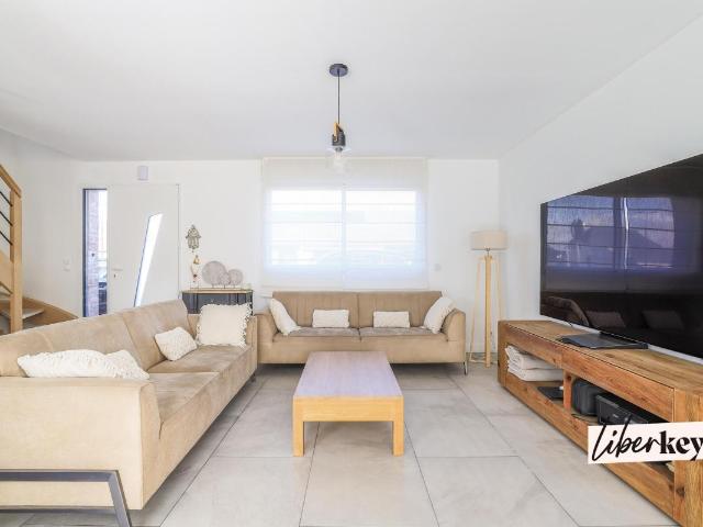 Maison 5 pièces 160 m²