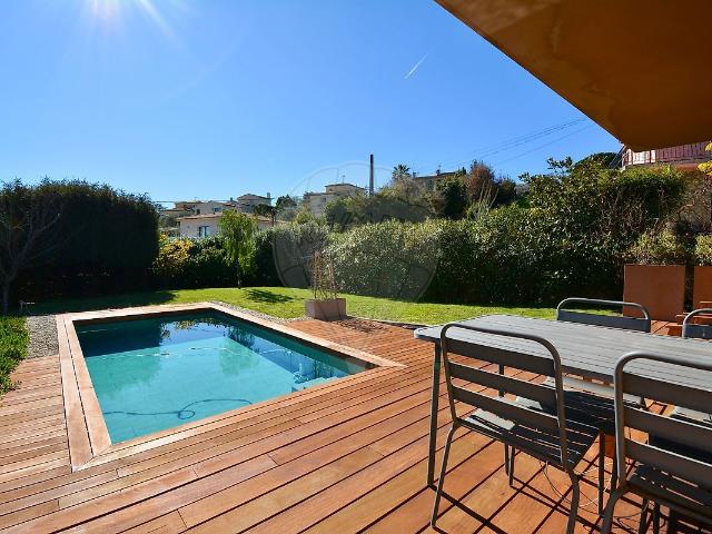 Maison 5 pièces 160 m²