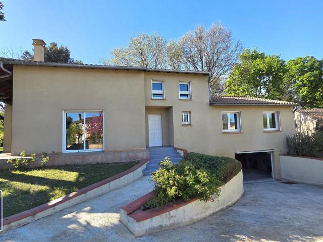 Maison 5 pièces 180 m²