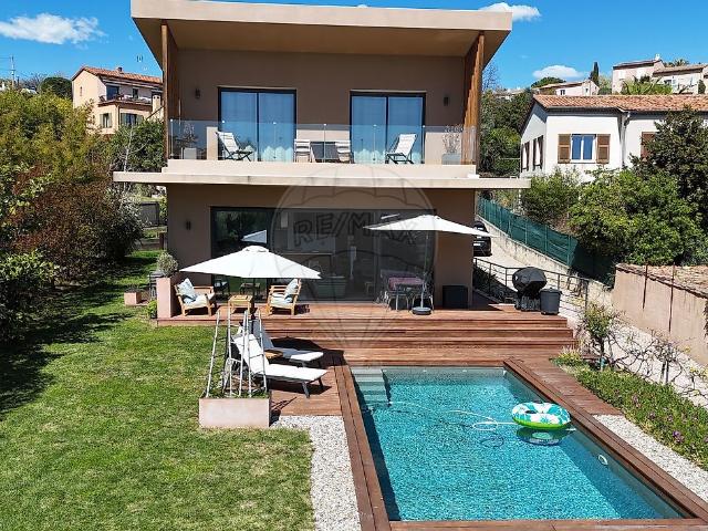 Maison 5 pièces 160 m²