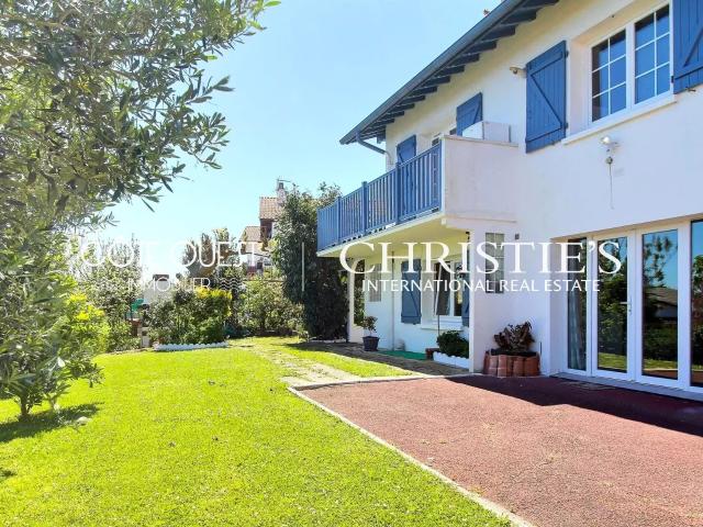 Maison 5 pièces 160 m²