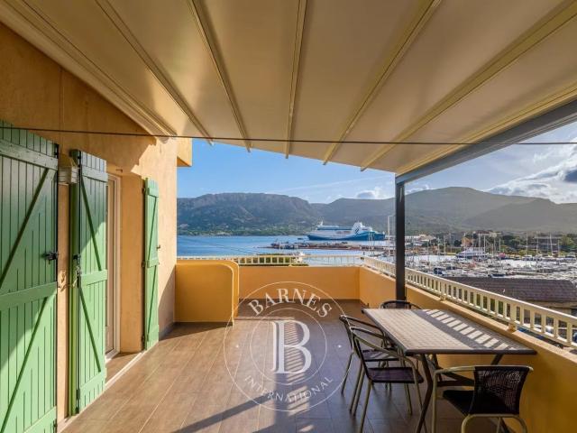 Maison 5 pièces 160 m²