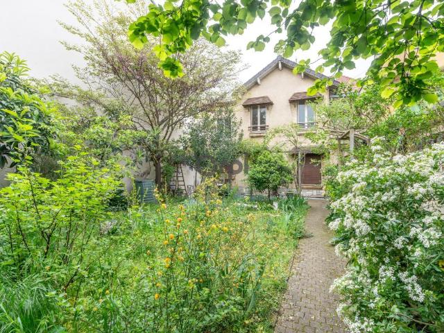 Maison 5 pièces 160 m²