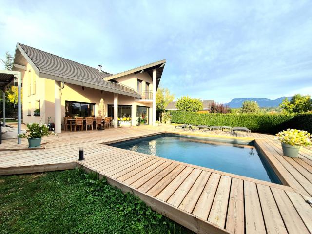 Maison 5 pièces 160 m²