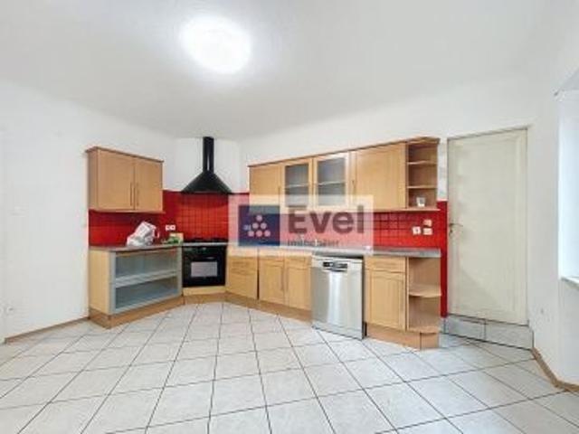 Maison 5 pièces 160 m²