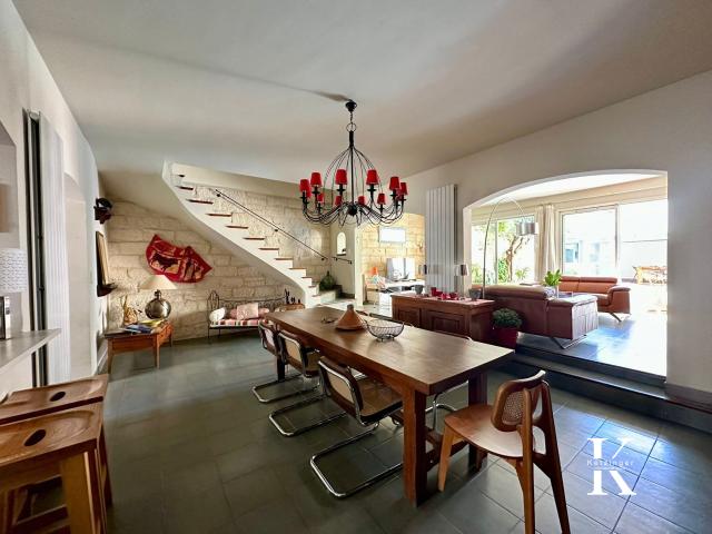 Maison 5 pièces 160 m²