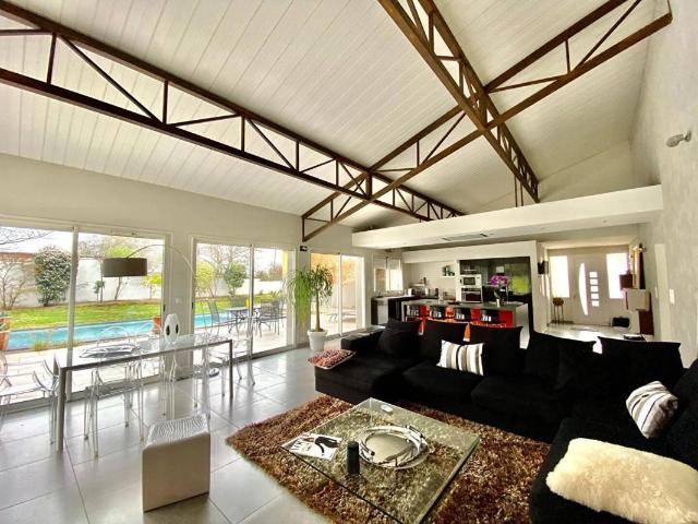 Maison 5 pièces 160 m²