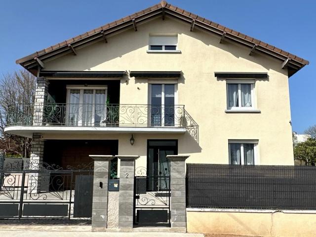 Maison 5 pièces 160 m²