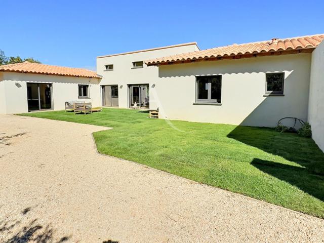 Maison 5 pièces 160 m²